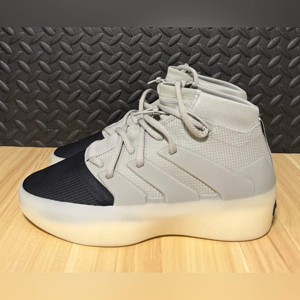 Fear of God Athletics x Adidas Sesame Carbon Basketball Shoes IE6188 Mens Sz 9.5 - Picture 3 of 5